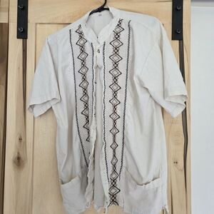Embroidered Short Sleeve Shirt